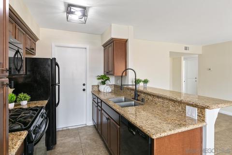188 Francesca Dr, Oceanside, CA 92057 photo 5