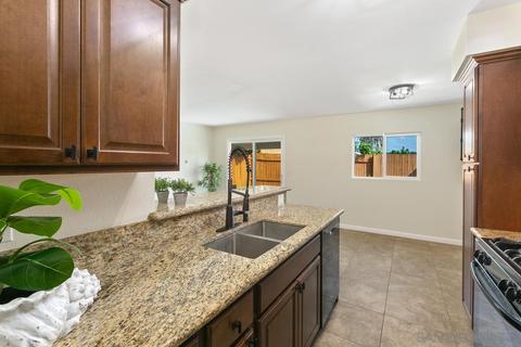 188 Francesca Dr, Oceanside, CA 92057 photo 6