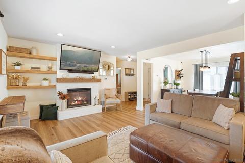 8807 Arrowhead Ct, Santee, CA 92071 photo 6