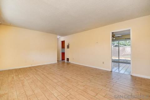 2457 Raymond, Ramona, CA 92065 photo 3