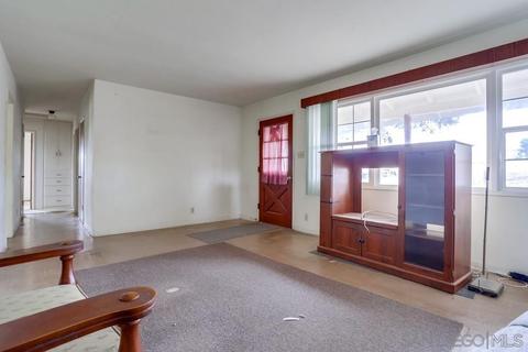 645 W Alvarado St, Fallbrook, CA 92028 photo 7