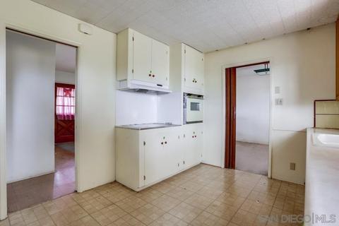 645 W Alvarado St, Fallbrook, CA 92028 photo 13