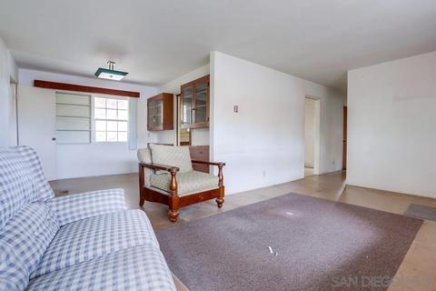 645 W Alvarado St, Fallbrook, CA 92028 photo 8