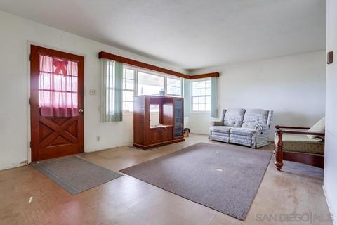 645 W Alvarado St, Fallbrook, CA 92028 photo 6