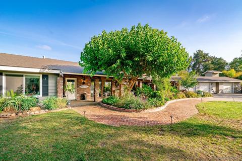 3082 Camino Cielo, Fallbrook, CA 92028 photo 1