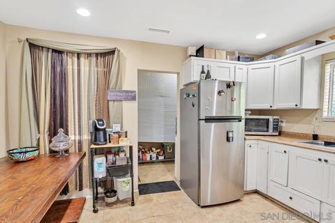 556 Grape St, El Cajon, CA 92021 photo 11