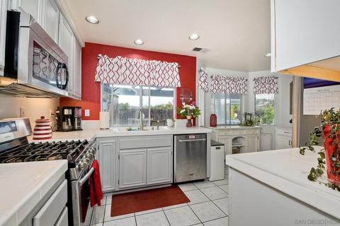 9022 Bellis Ln, Lakeside, CA 92040 photo 9