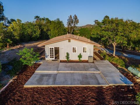31882 Wrightwood Rd, Bonsall, CA 92003 photo 2