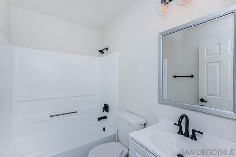 4756 Rising Glen Dr, Oceanside, CA 92056 photo 9
