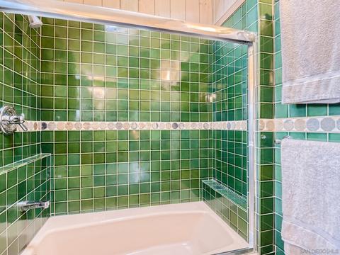 160 Parnassus Cir, Oceanside, CA 92054 photo 17