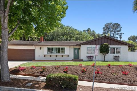 1031 Deerhaven Dr, Vista, CA 92084 photo 1