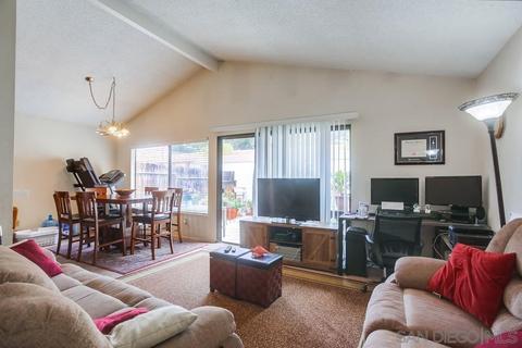 2815 Via Clarez, Carlsbad, CA 92010 photo 2
