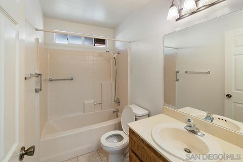 32036 Del Cielo Oeste #1B, Bonsall, CA 92003 photo 4
