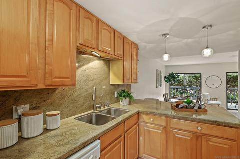 2372 Caringa Way #A, Carlsbad, CA 92009 photo 9