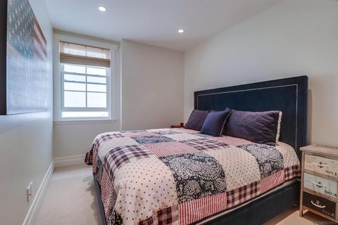 1027 Flora Ave, Coronado, CA 92118 photo 28