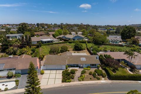 8589 Prestwick Dr, La Jolla, CA 92037 photo 4
