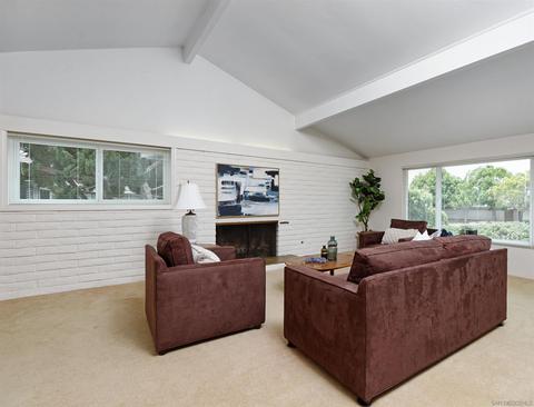 8589 Prestwick Dr, La Jolla, CA 92037 photo 12