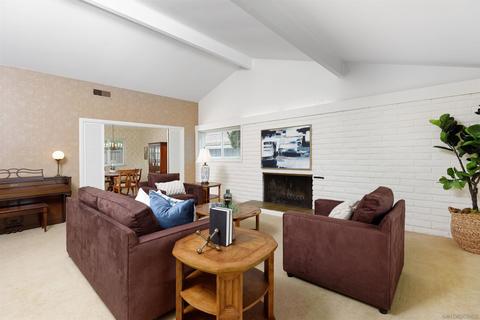 8589 Prestwick Dr, La Jolla, CA 92037 photo 11