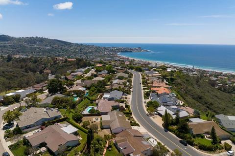 8589 Prestwick Dr, La Jolla, CA 92037 photo 3