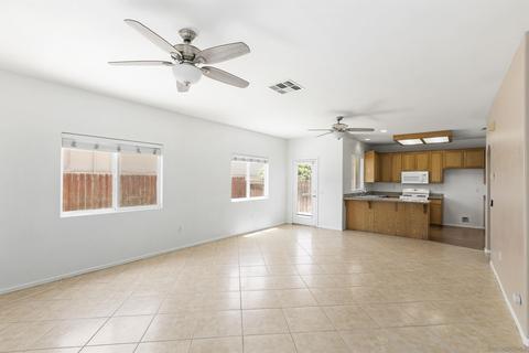 913 Stoneys Ln, El Cajon, CA 92021 photo 3