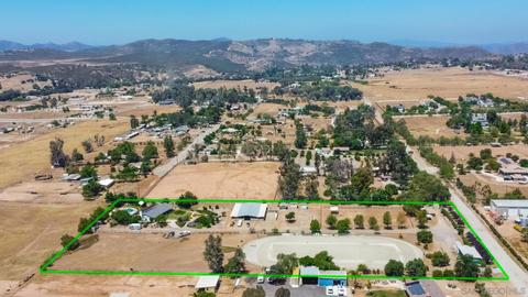 641 Washington St, Ramona, CA 92065 photo 4