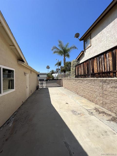 10114 Prince Charming Ln, Santee, CA 92071 photo 20