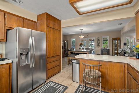 9582 Halberns Blvd, Santee, CA 92071 photo 2