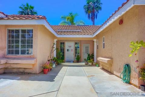 680 Pomelo Dr, Vista, CA 92081 photo 5