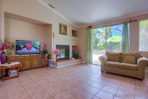 680 Pomelo Dr, Vista, CA 92081 photo 11