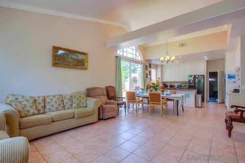 680 Pomelo Dr, Vista, CA 92081 photo 13