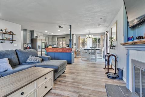 783 E Bobier Dr, Vista, CA 92084 photo 9