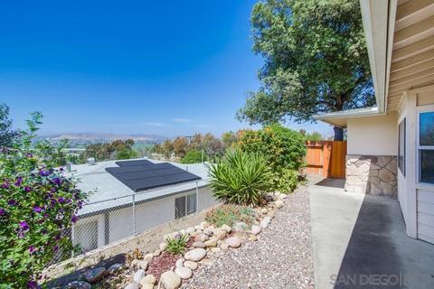 8530 Dobyns Dr, Santee, CA 92071 photo 4