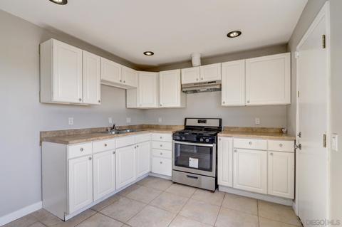 4204 Thomas St, Oceanside, CA 92056 photo 4