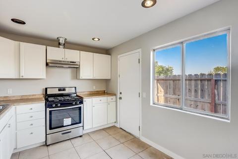 4204 Thomas St, Oceanside, CA 92056 photo 13