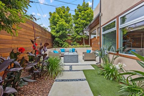 5625 Beaumont Ave, La Jolla, CA 92037 photo 4
