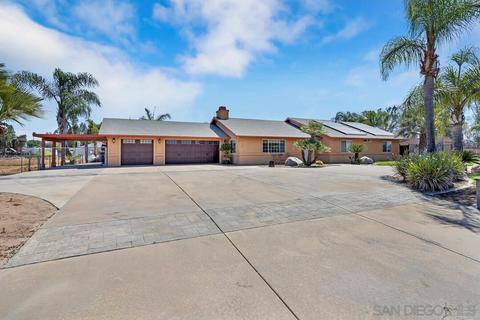 158 S Kalbaugh St, Ramona, CA 92065 photo 2