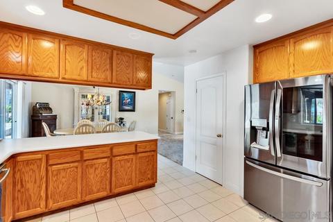 158 S Kalbaugh St, Ramona, CA 92065 photo 12
