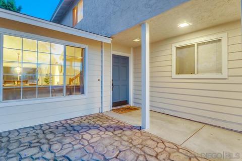 9943 Via De Oro, Spring Valley, CA 91977 photo 3