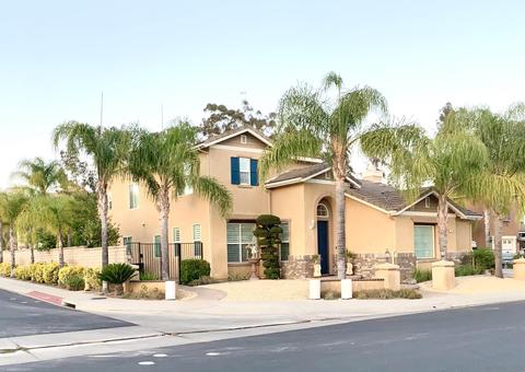 2460 Douglaston Gln, Escondido, CA 92026 photo 2
