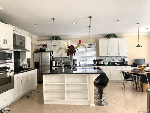2460 Douglaston Gln, Escondido, CA 92026 photo 11