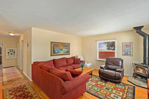 2139 Oak Hill Dr, Escondido, CA 92027 photo 4