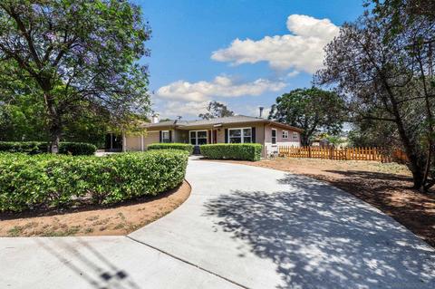 2139 Oak Hill Dr, Escondido, CA 92027 photo 1