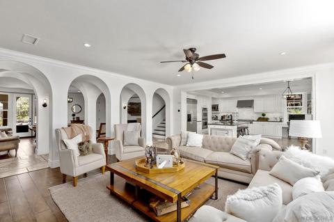 7546 Circulo Sequoia, Carlsbad, CA 92009 photo 4