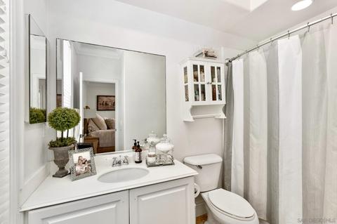 7546 Circulo Sequoia, Carlsbad, CA 92009 photo 29