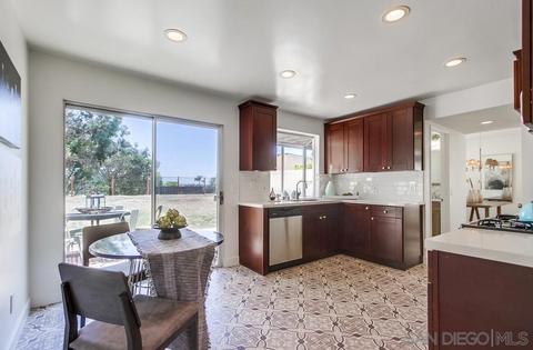 1376 Darwin Dr, Oceanside, CA 92056 photo 24
