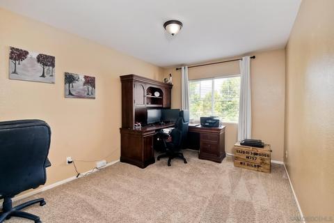 1015 Greenway Rd, Oceanside, CA 92057 photo 17
