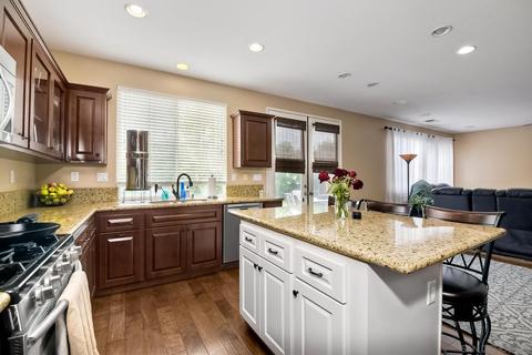 1015 Greenway Rd, Oceanside, CA 92057 photo 9