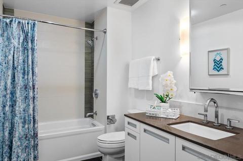 215 2nd St #102, Encinitas, CA 92024 photo 9
