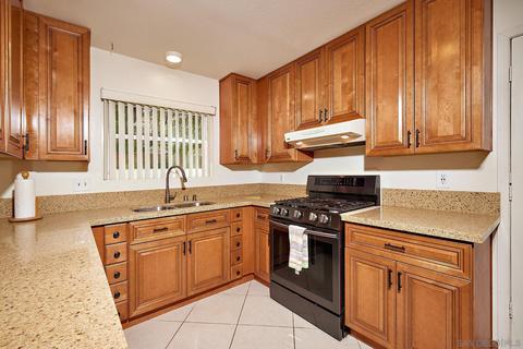 1209 Titan Ct, Escondido, CA 92026 photo 11