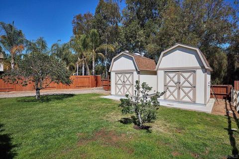 1209 Titan Ct, Escondido, CA 92026 photo 3